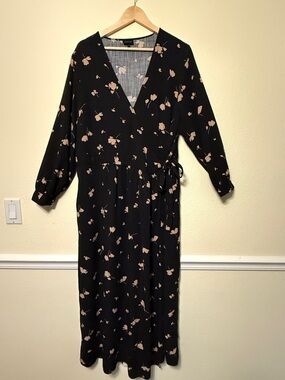 Who What Wear Black Maxi Wrap Dress with Blush Floral Print